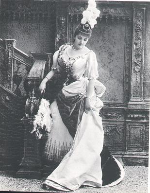 Marie de Benardaky (1855–1913), photographed by F&eacute;lix Nadar (1820–1910)